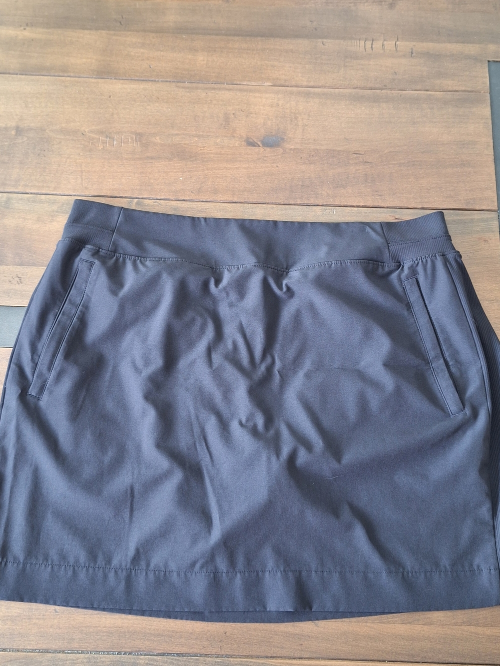 Women's Black Athletic Skort with Side Pockets